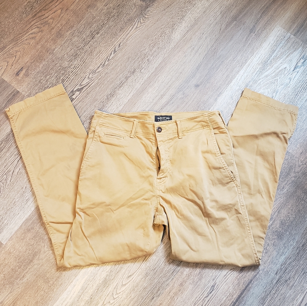 American Eagle Extreme Flex Original Straight Khaki pants